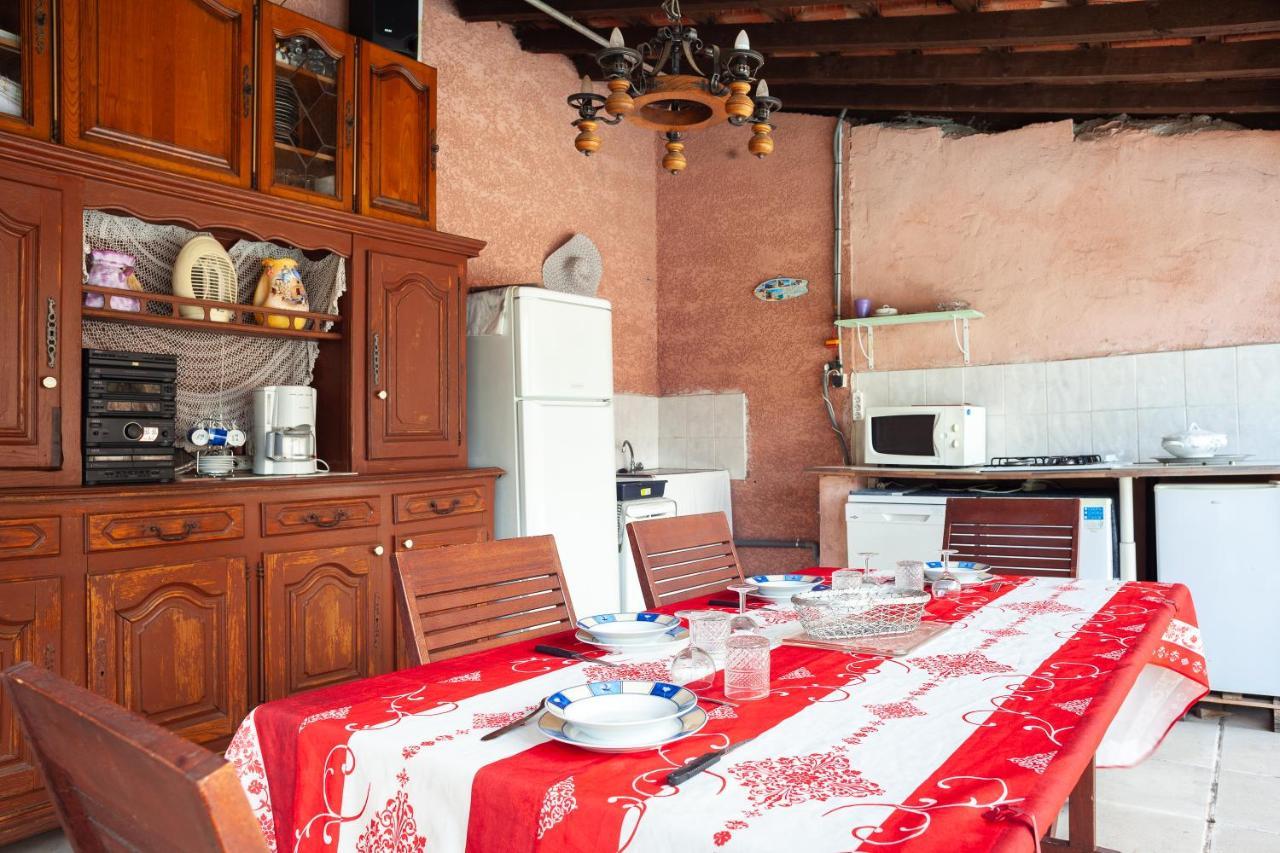 Appartement Avec Piscine Et Cuisine Roquefort-la-Bédoule Exterior foto